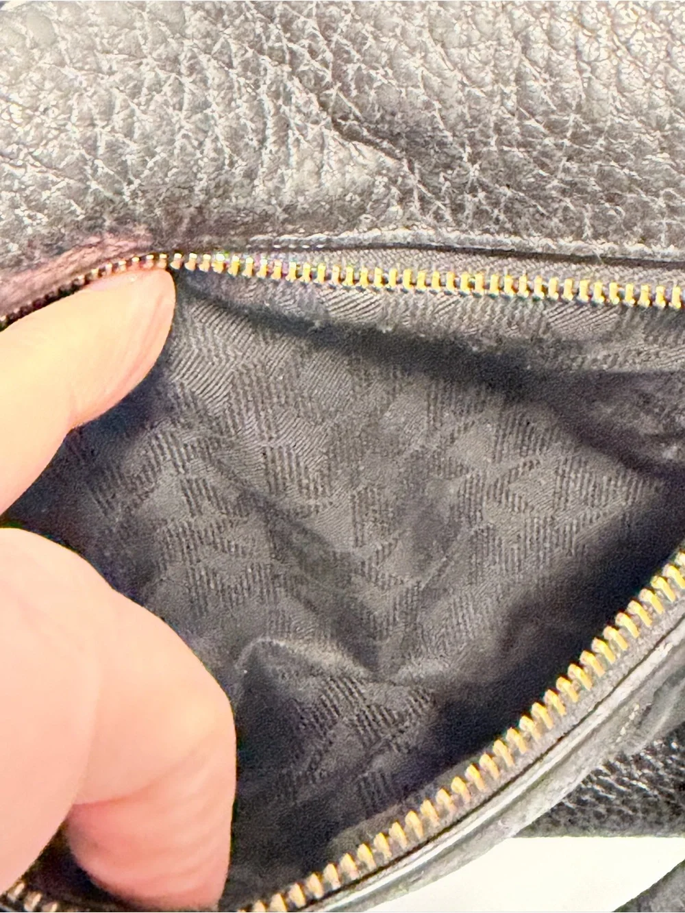 Michael Kors Selby Satchel Bag. COA included